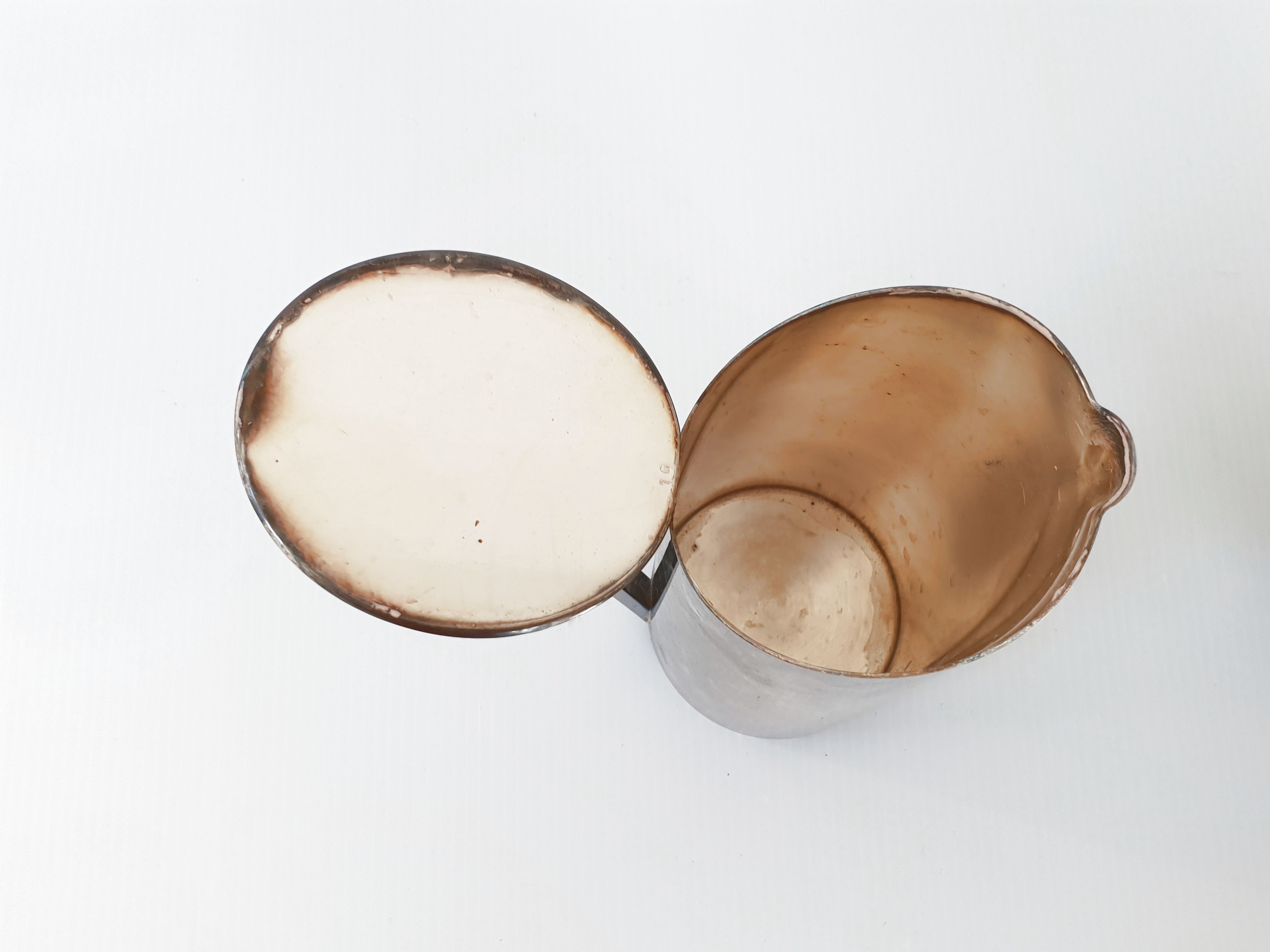 Suite of 3 pitchers in vintage 1970 silver metal