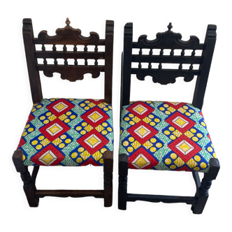 Pair chairs