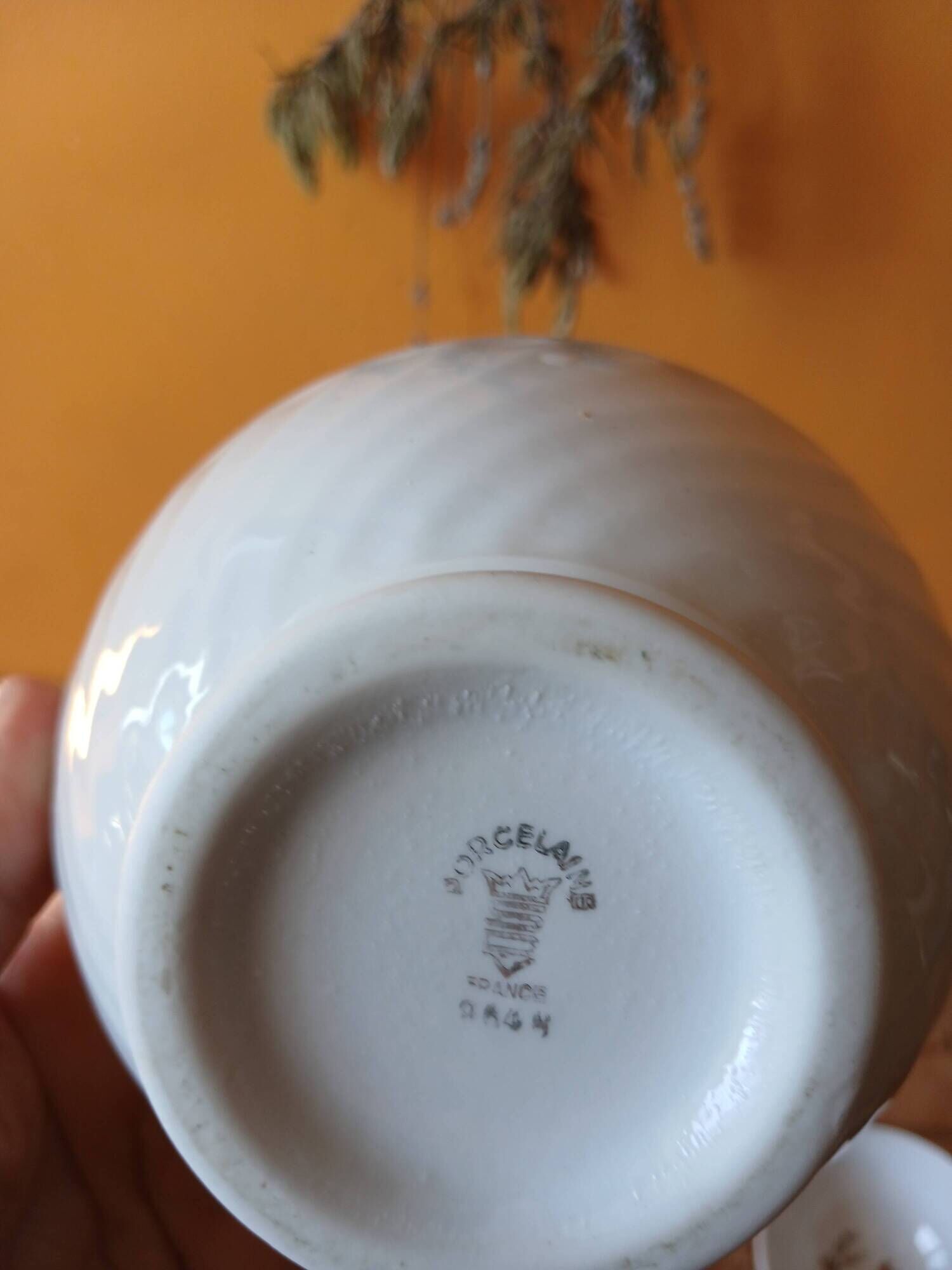 Set of 3 white and gold antique bowls - porcelain cups