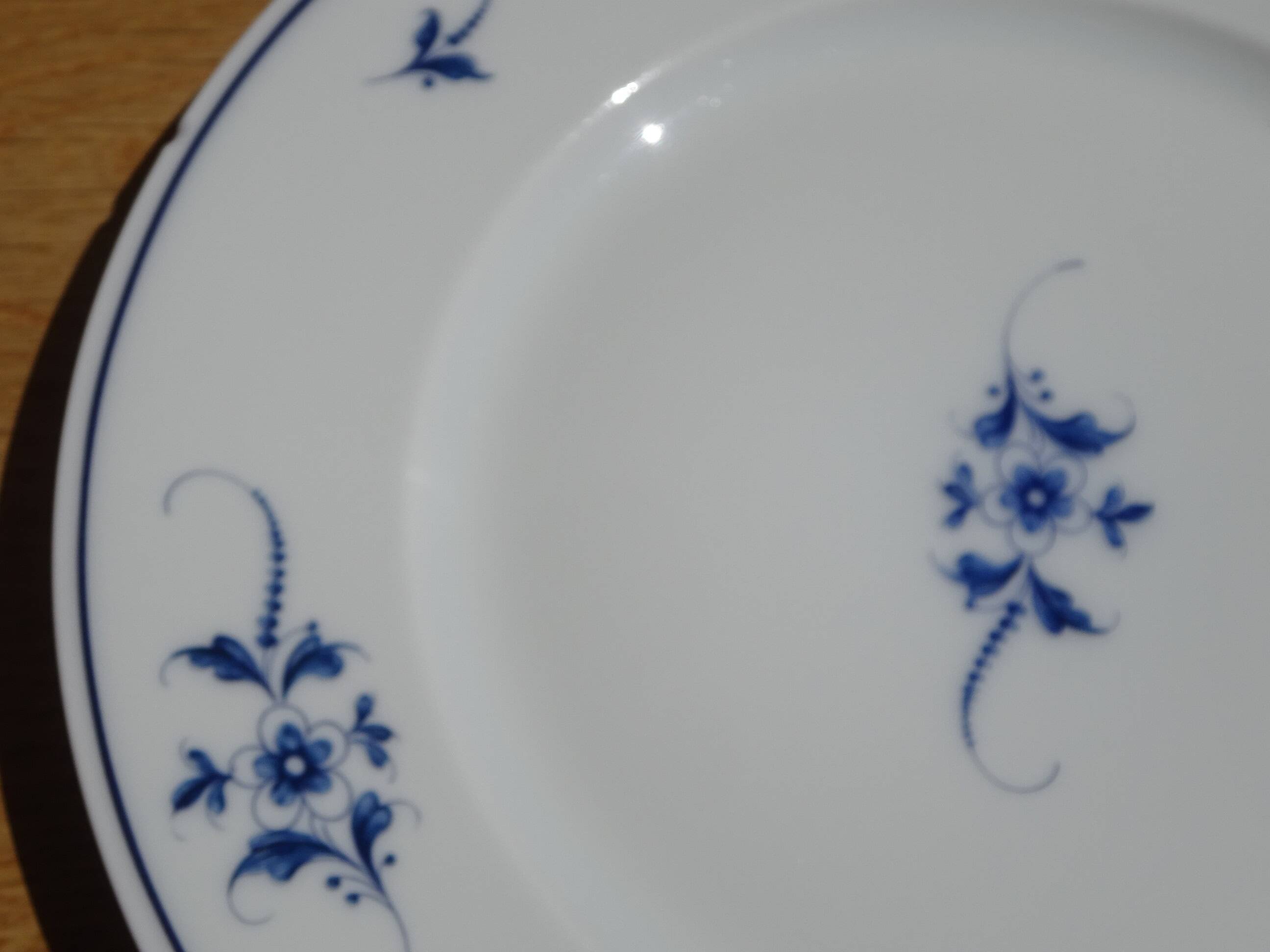 Dessert service, 13 pieces in Limoges porcelain, Bernardaud