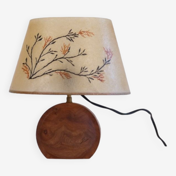 Lampe vintage en bois et resine 1960