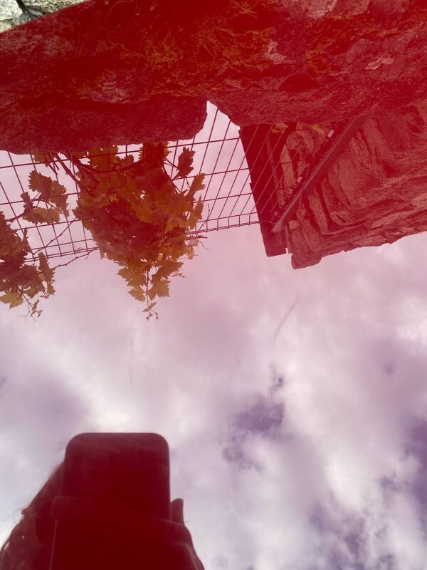 Bout de canape cube plexiglass bordeaux lie de vin david lange vintage