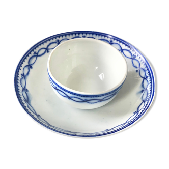 Manufacture française de Tournai, époque XVIIIe siècle - Rares tasse et sous tasse en porcelaine bla
