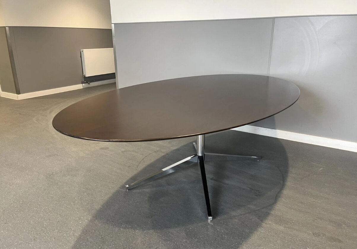 Dining table Florence Knoll