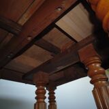 Ash round table