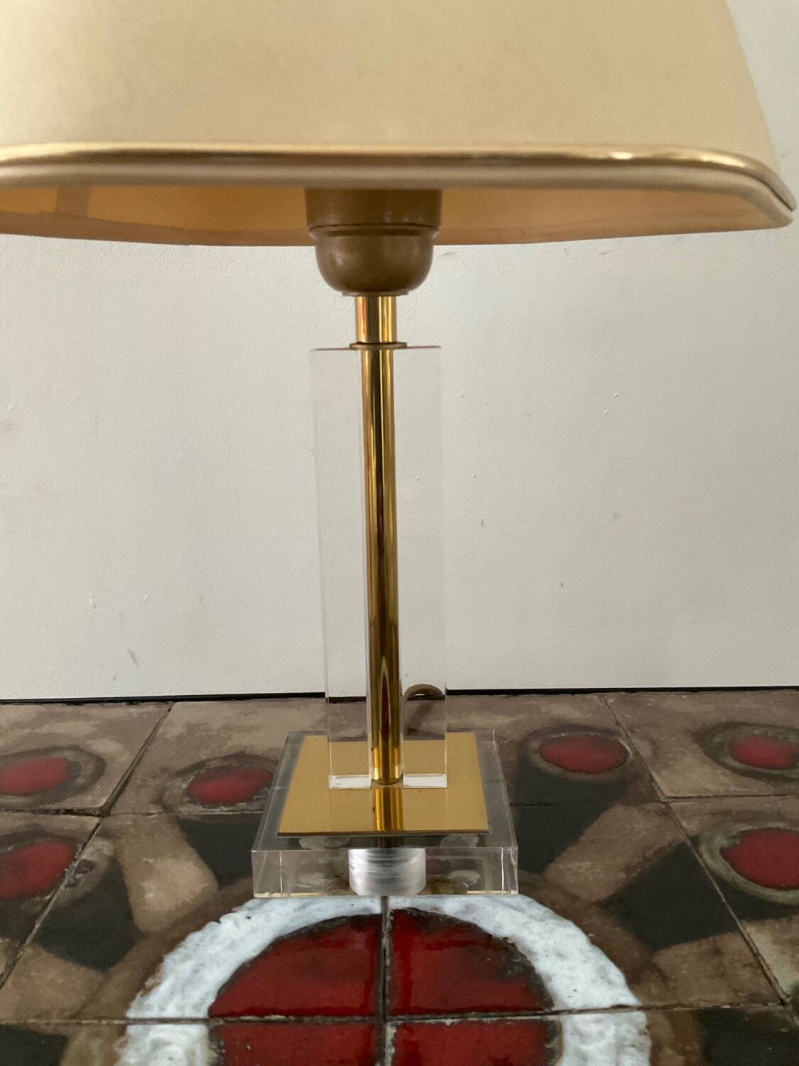 Vintage lucite and brass lamp from the 70s