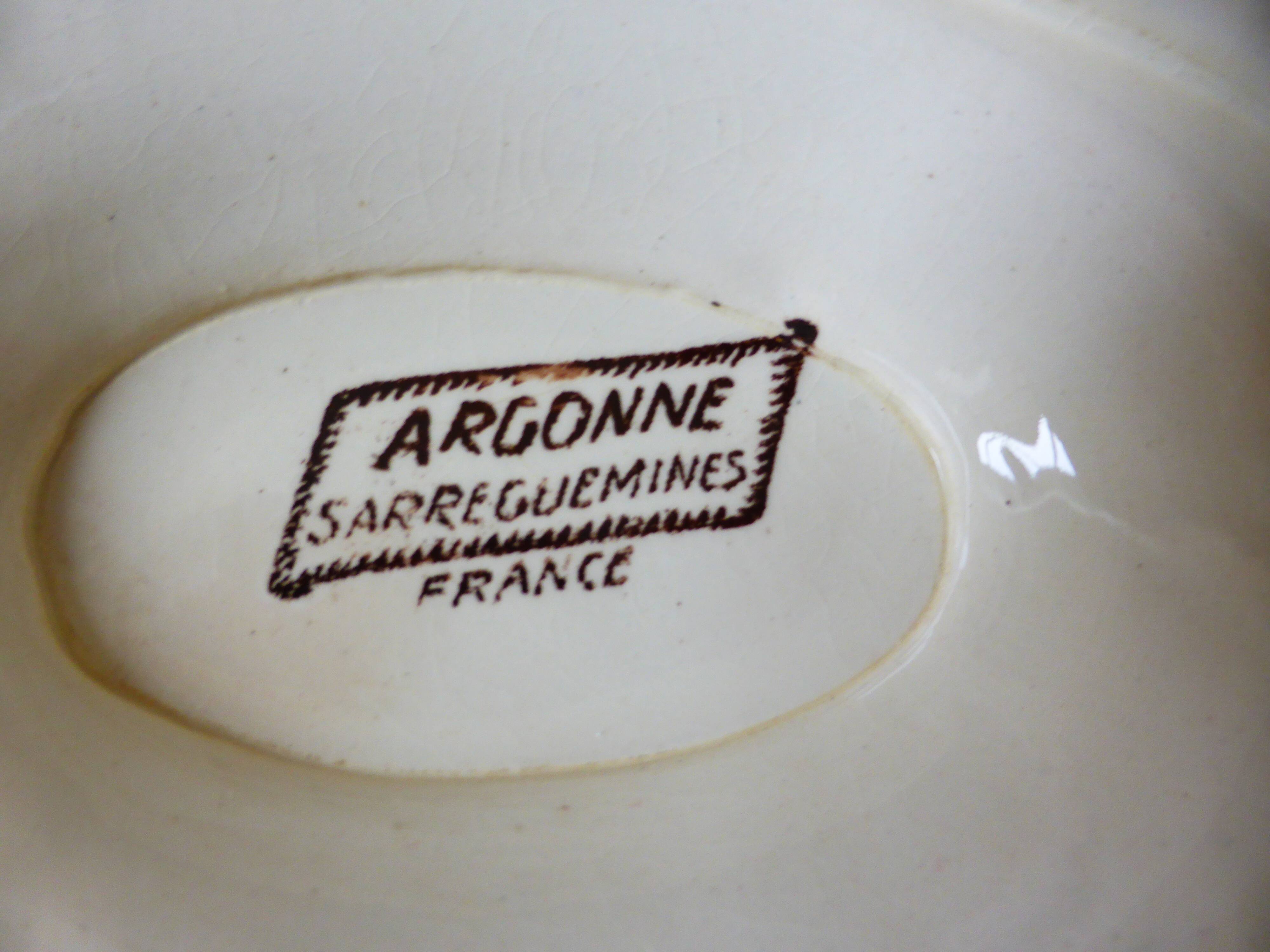 Vintage Sarreguemines sauce boat 210789