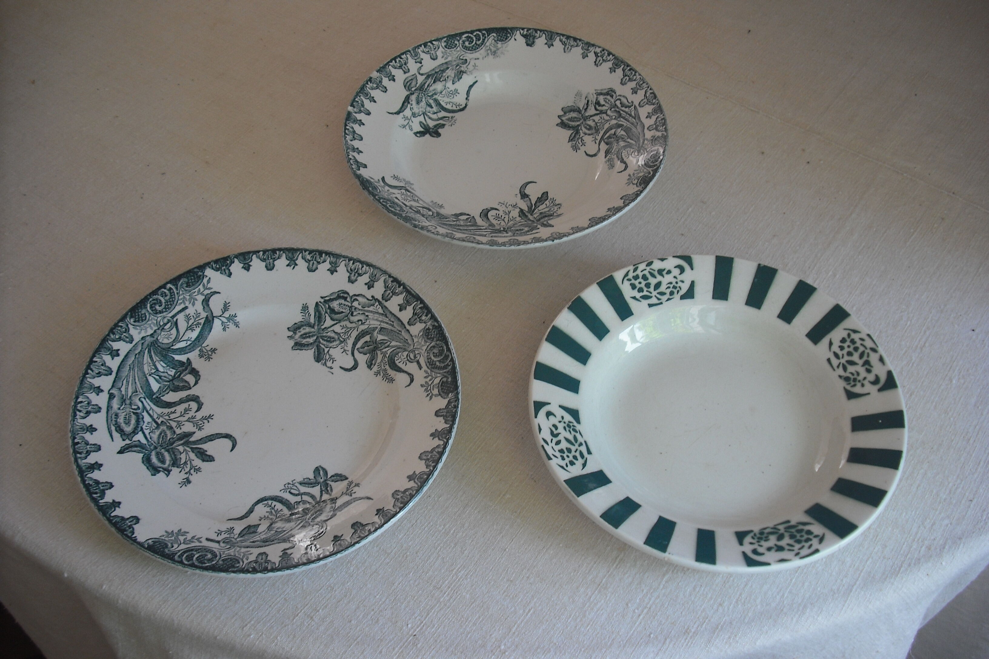 8 hollow plates Terre de Fer - Castres green