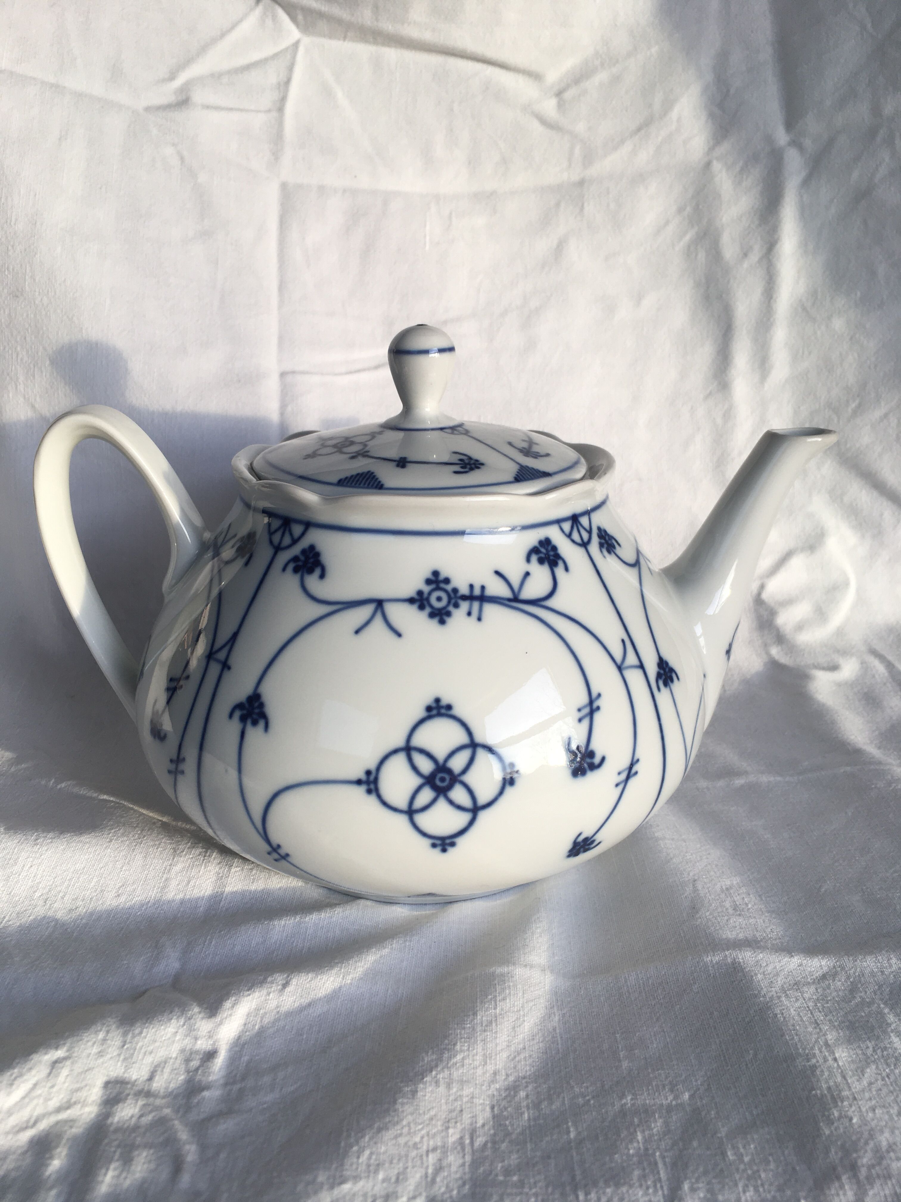 Porcelain teapot Winterling Bavaria
