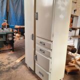 Sideboard/Kitchen cabinet mado