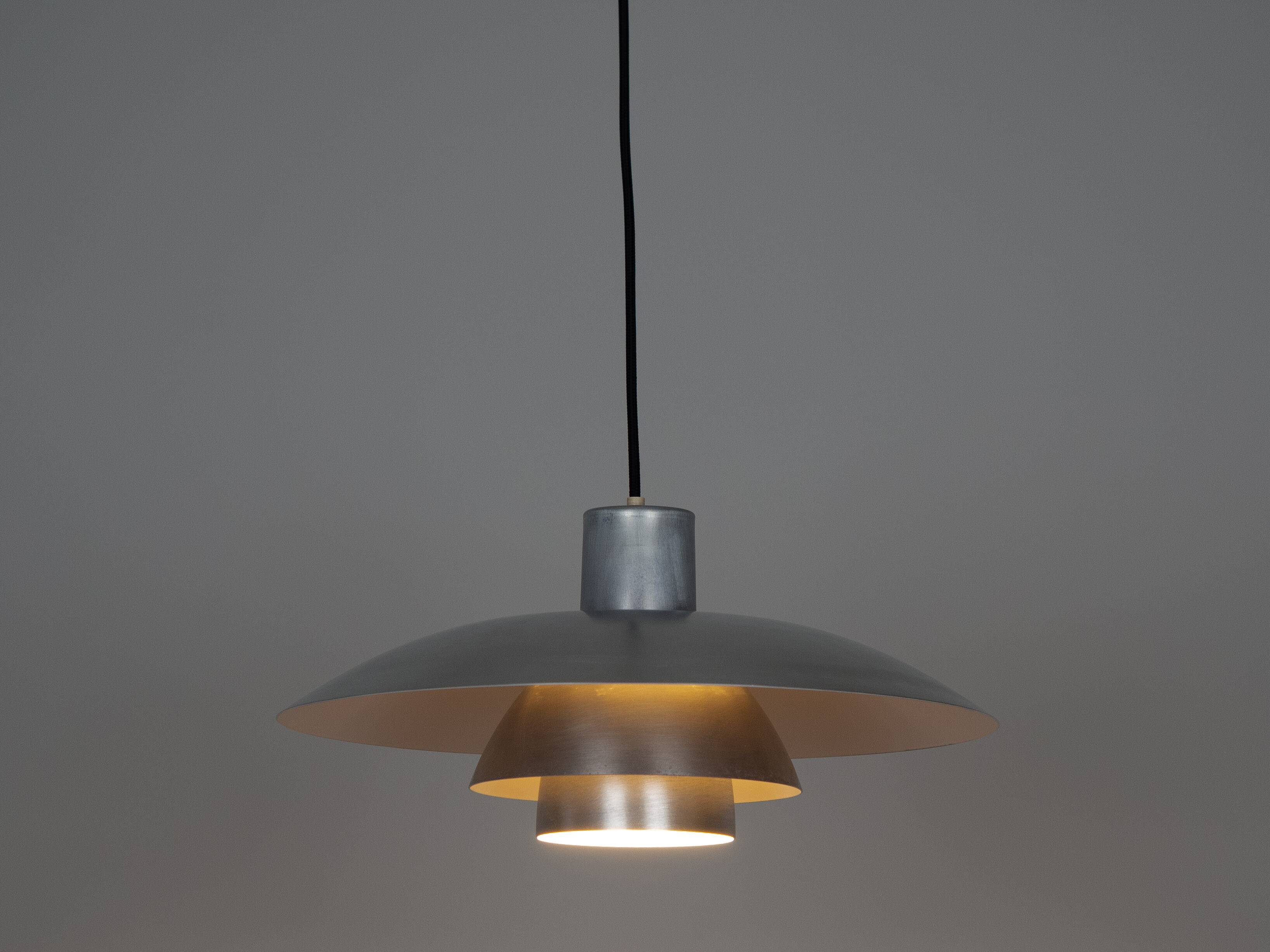 Danish vintage pendant lamp PH 4/3 by Poul Henningsen, Louis Poulsen, 1966