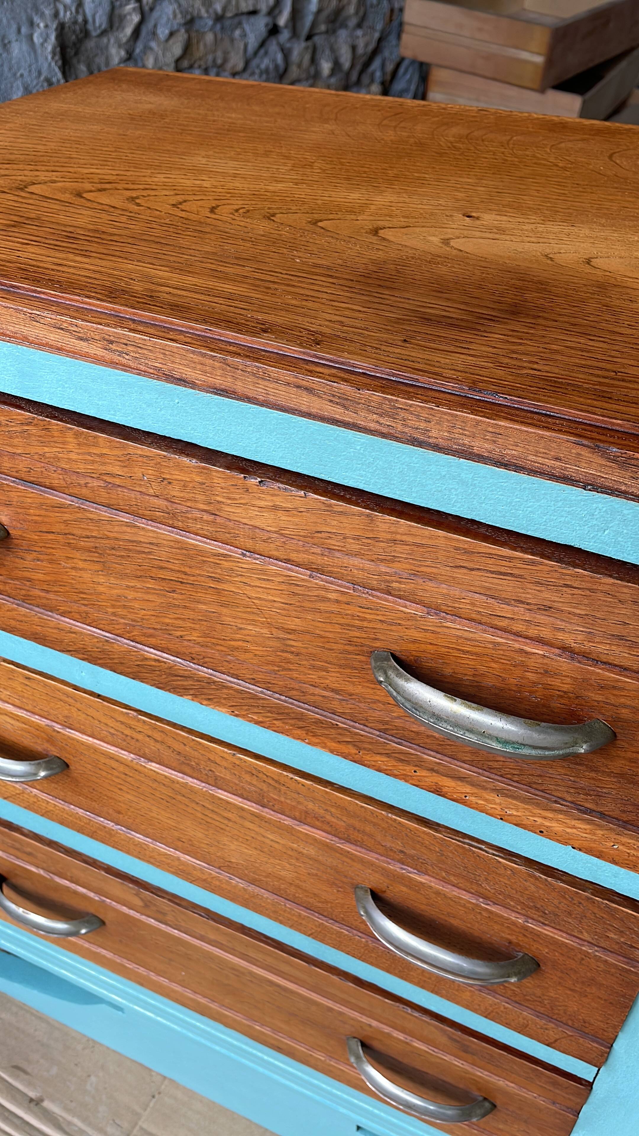 Small oak chest of drawers, France 1940