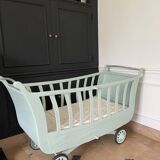 Lit bébé vintage