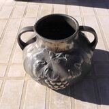 Pewter vase with vine decoration, 1930