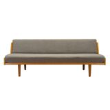 Canapé en hêtre, design danois, années 1960, designer : Hans. J. Wegner, manufacture : Getama