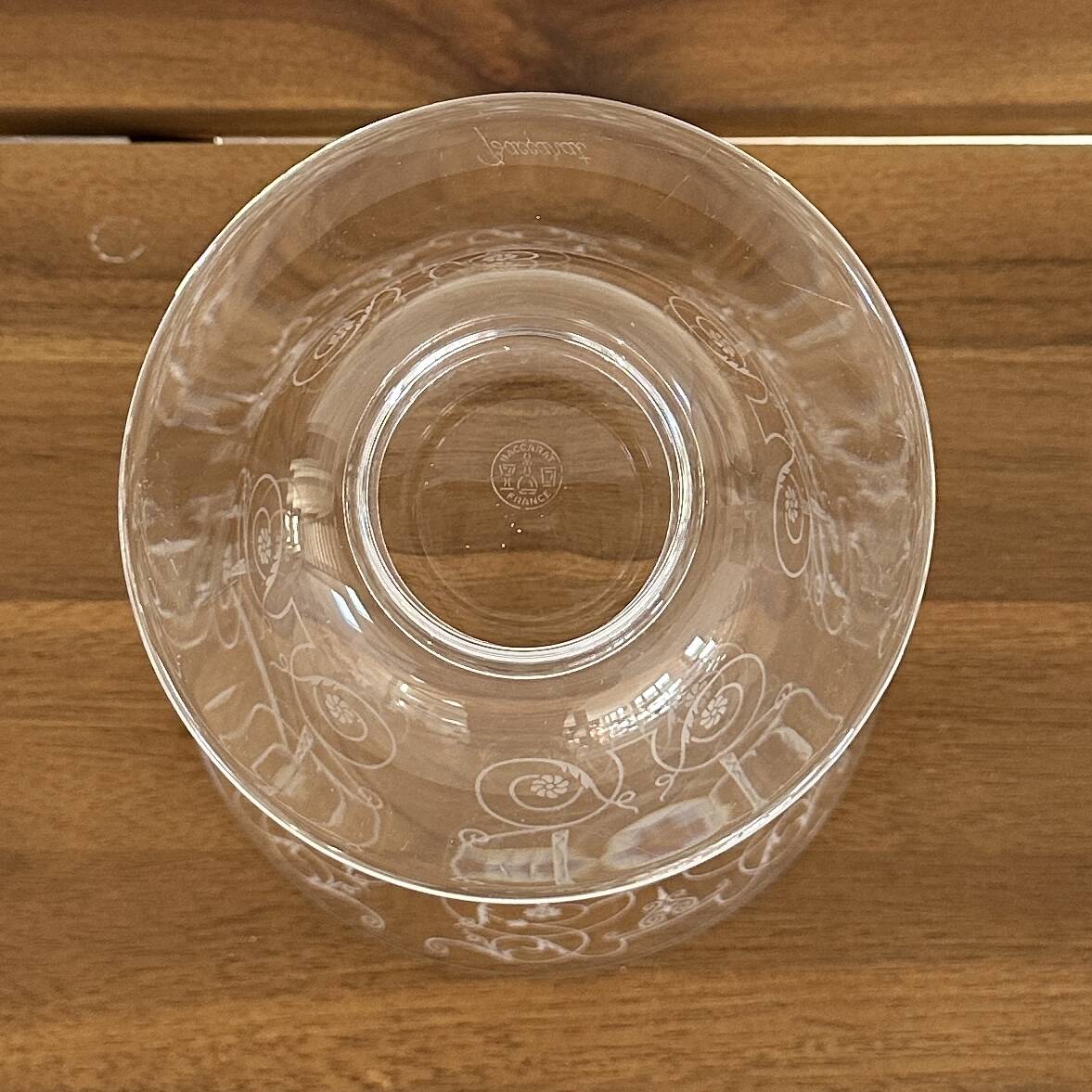 BACCARAT crystal tulip vase with engraved arabesque decoration - Signed