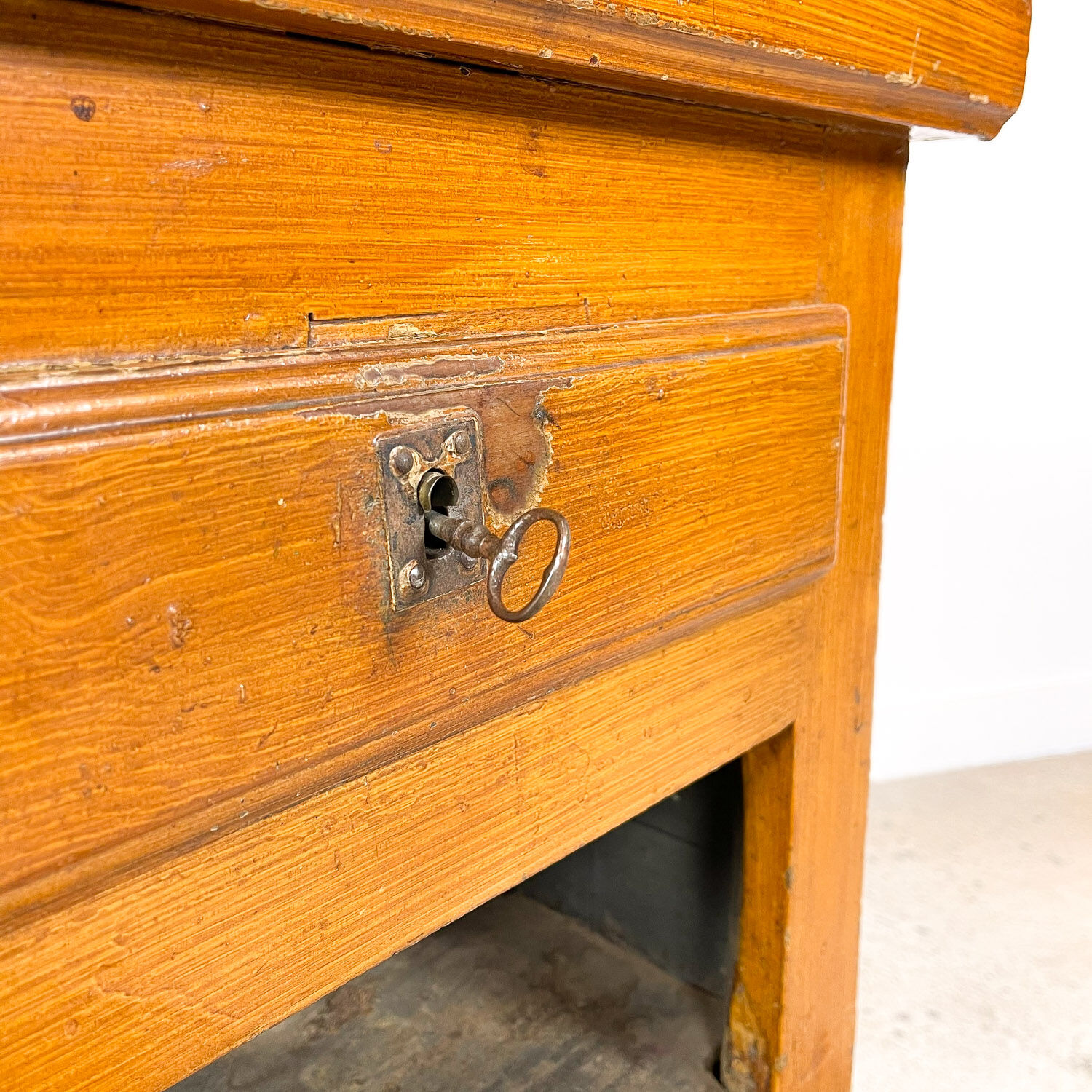 French antique sales counter