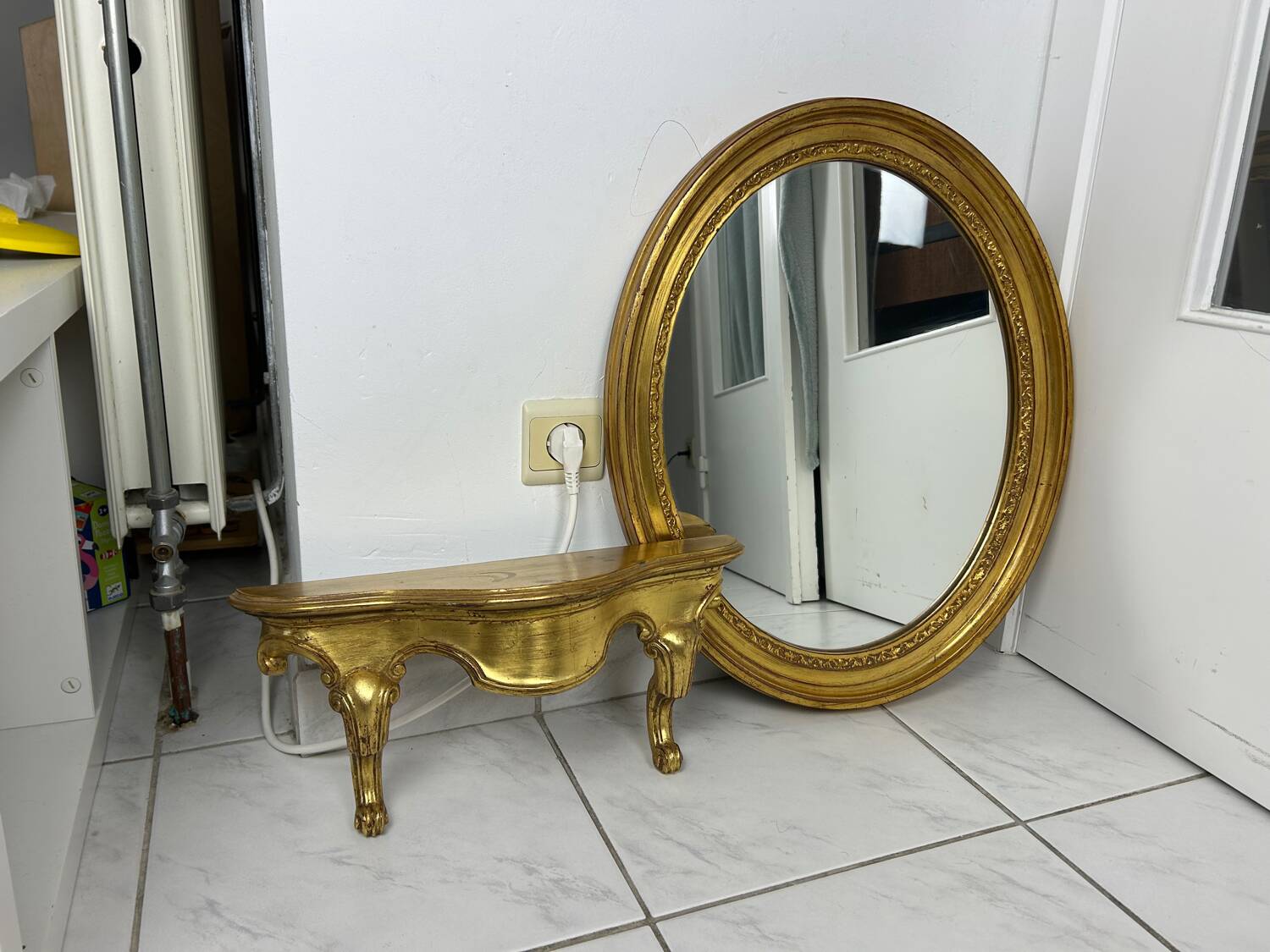Vintage oval mirror Deknudt plus matching console