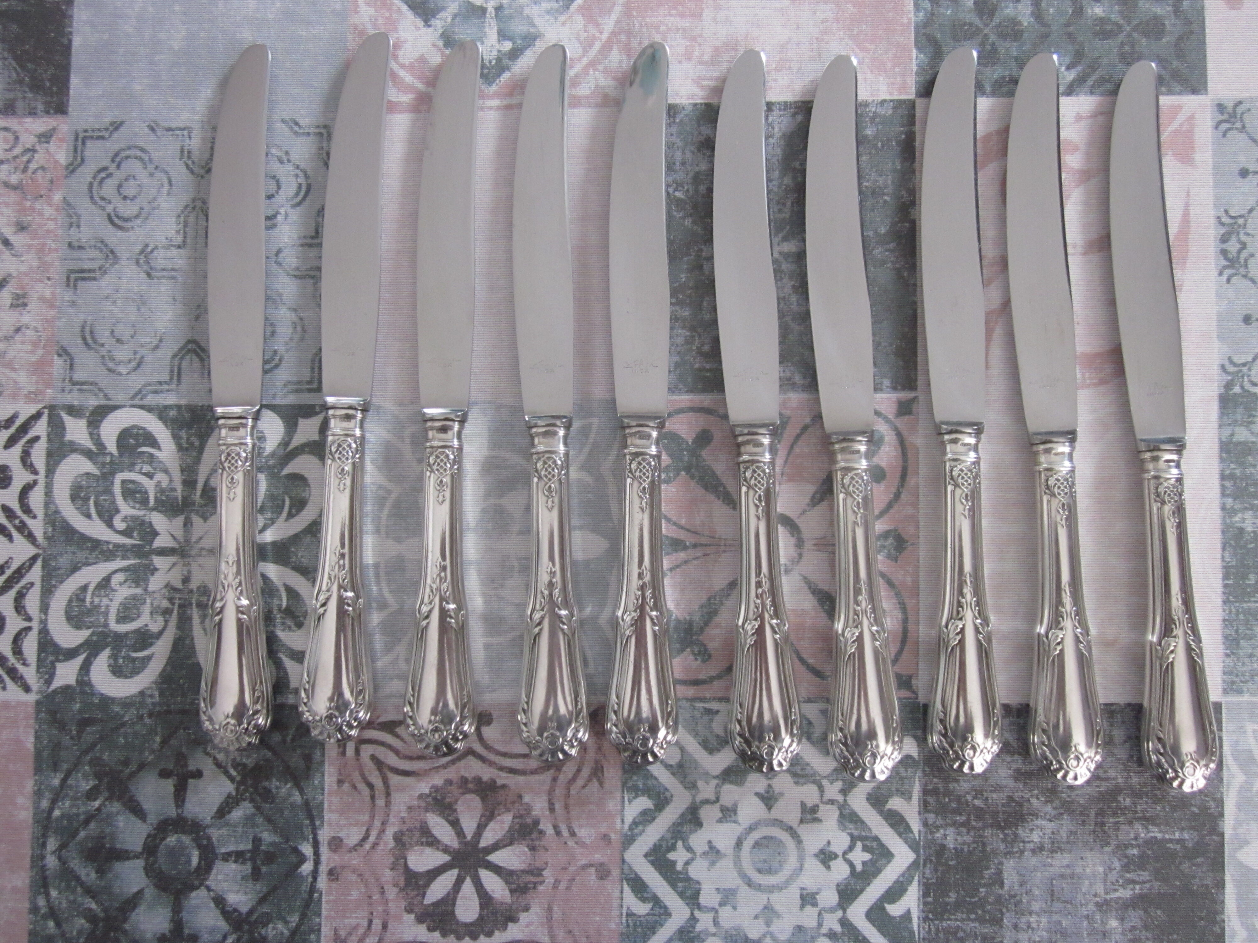 10 silver metal knives sfam