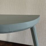 Tripod cowherd stool