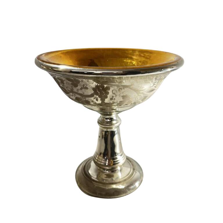 Cup in blown mercury and gilded glass called "sulfide", floral decoration engraved with