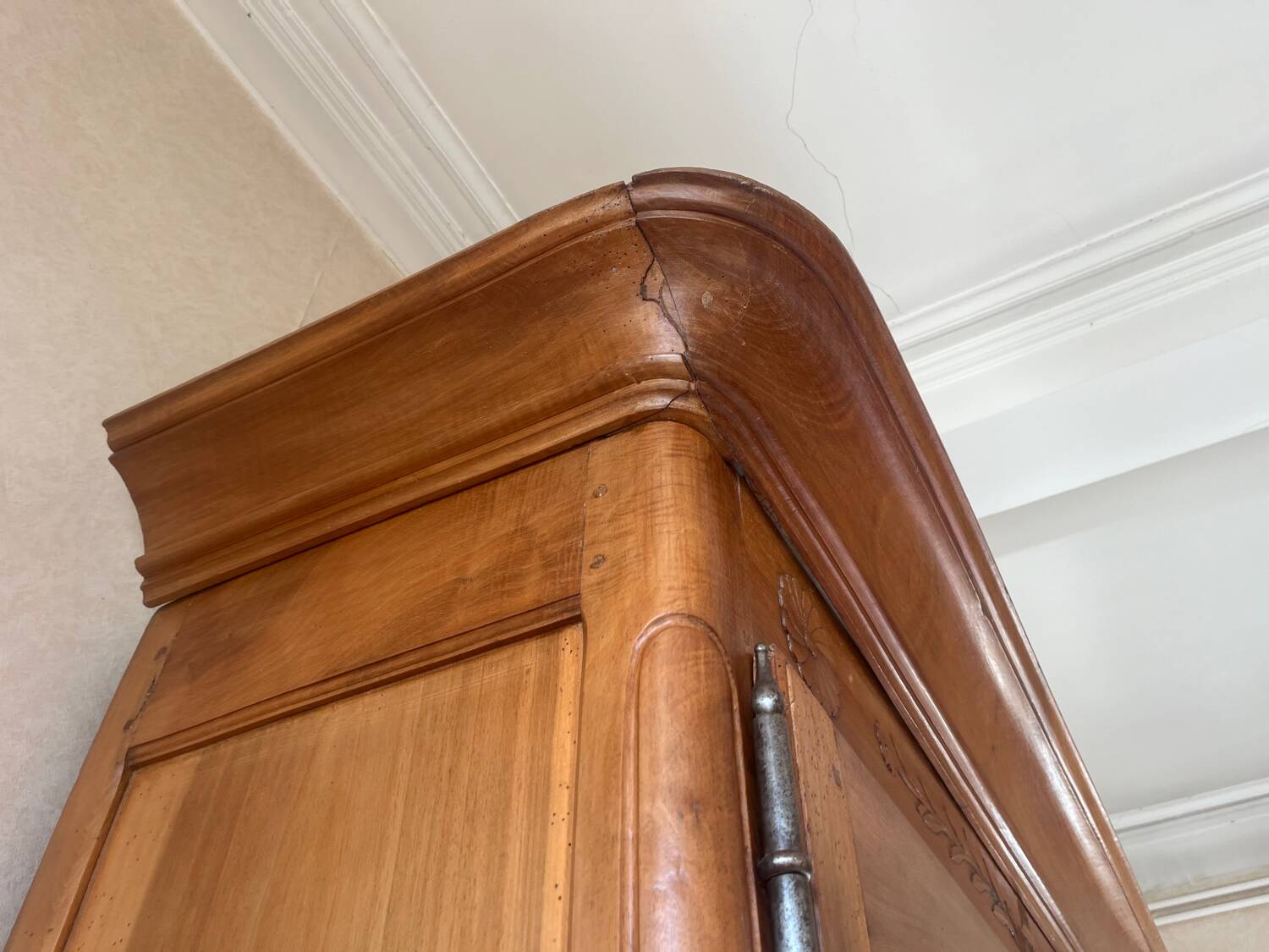 Louis XV two-part buffet, late 18th century