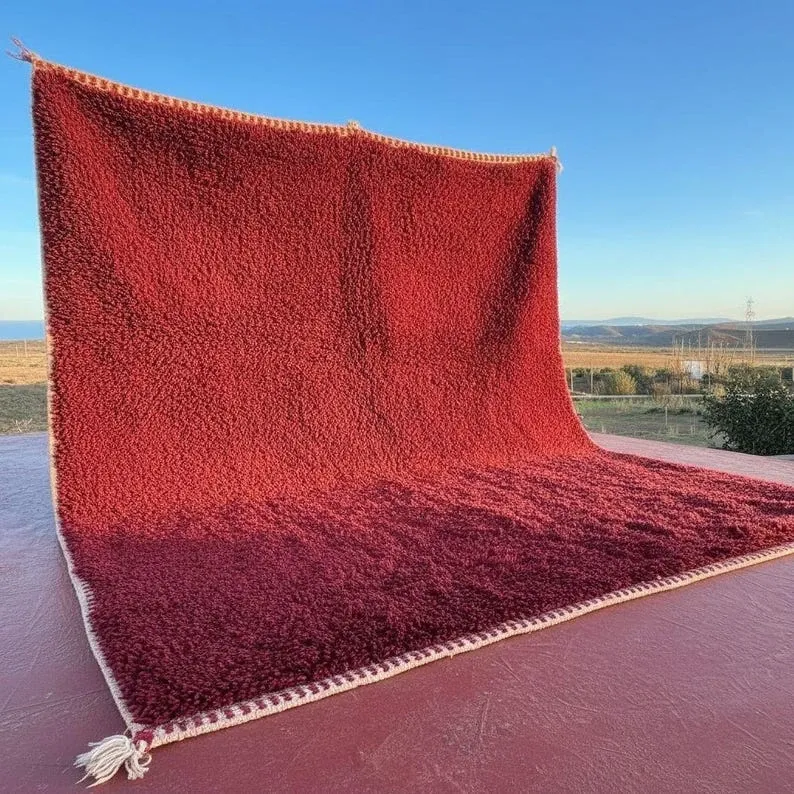 Large Moroccan Beni Ouarain rug in burgundy 400x300 cm