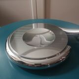 Leo Martinelli's meandering lamp