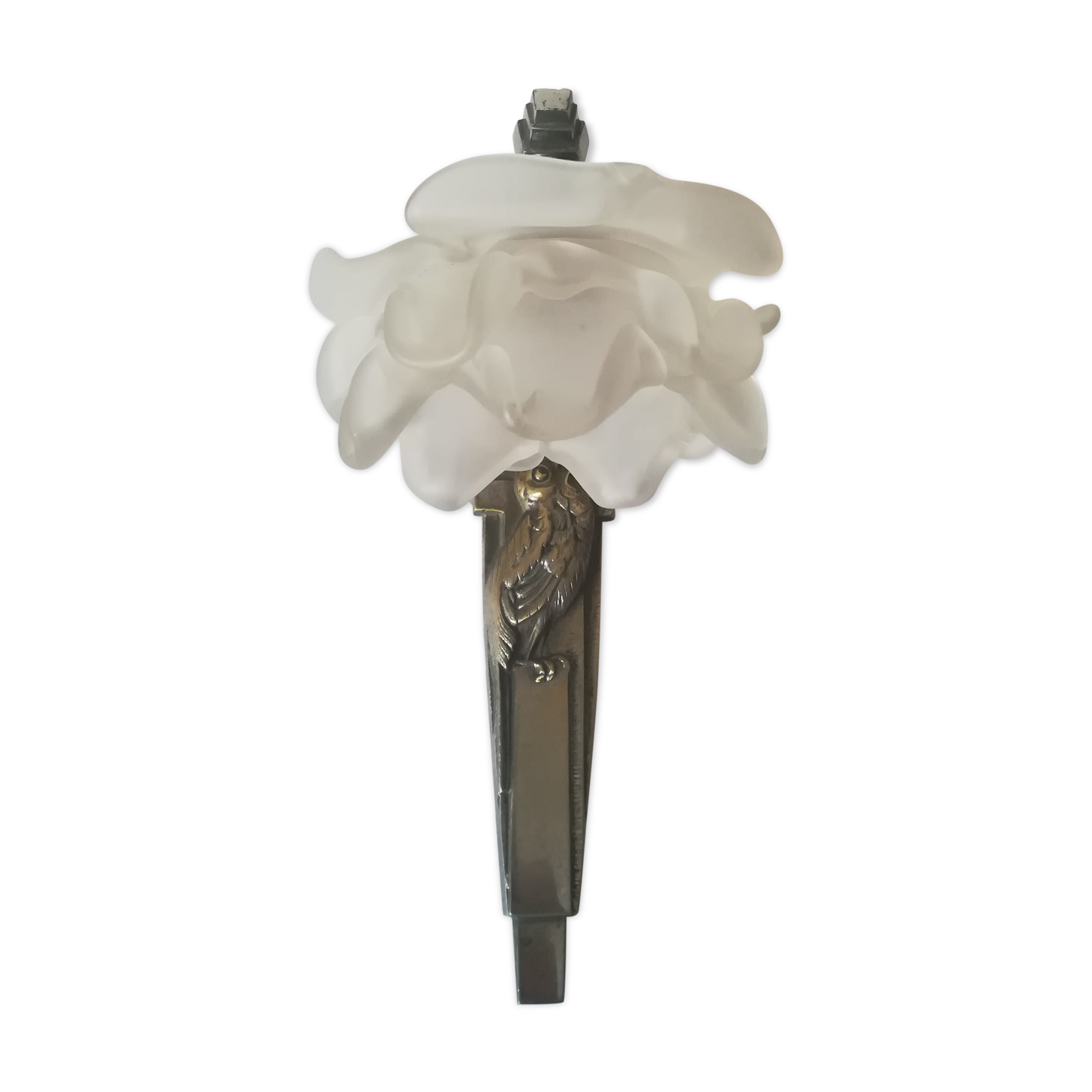 Art deco sconce