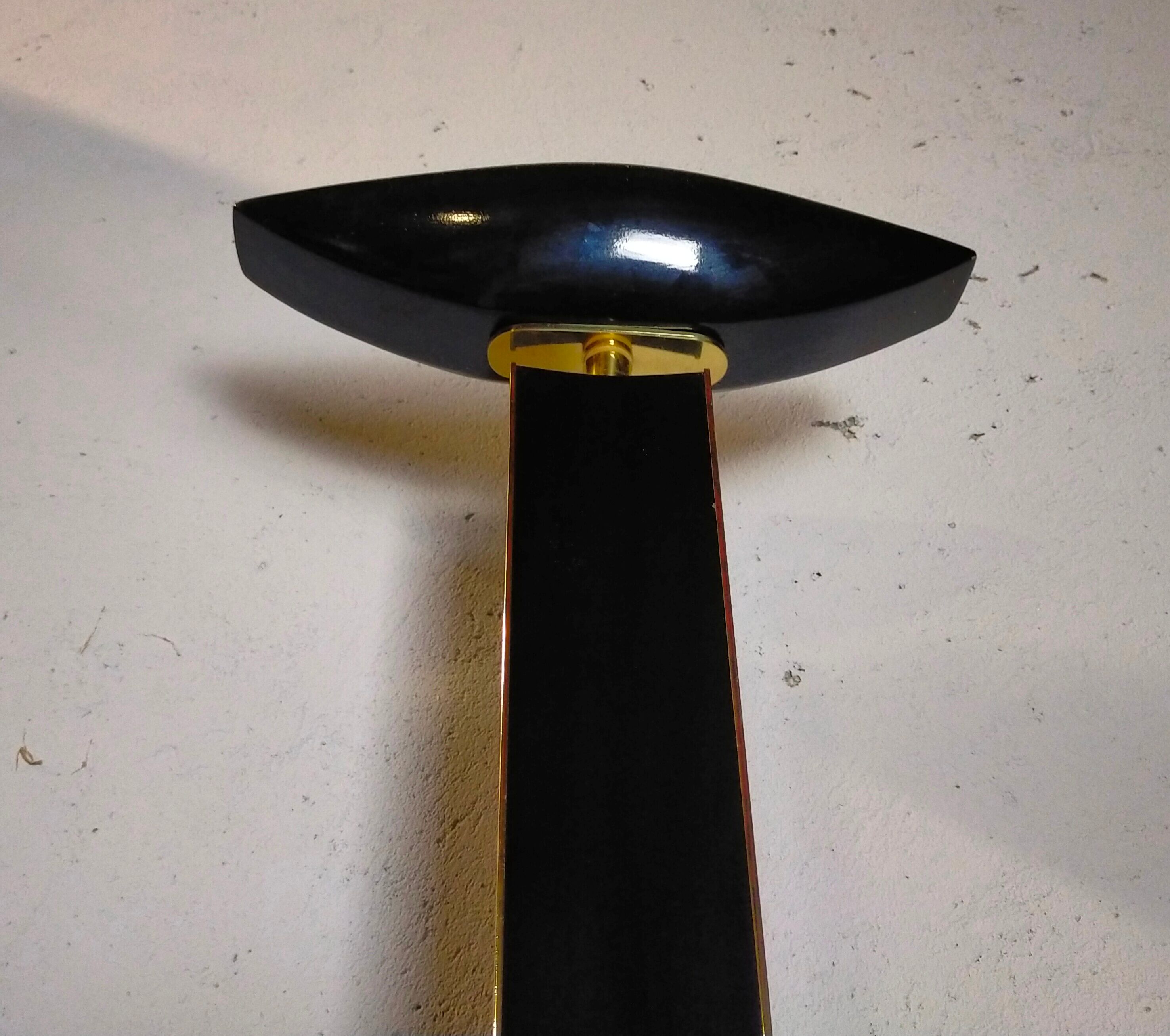 Vintage floor lamp design 1980 in lacquered metal ceramic and brass