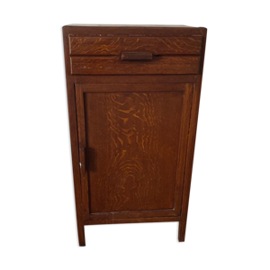 meuble d’appoint parisien