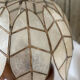 Lampe en nacre et bois d’olivier