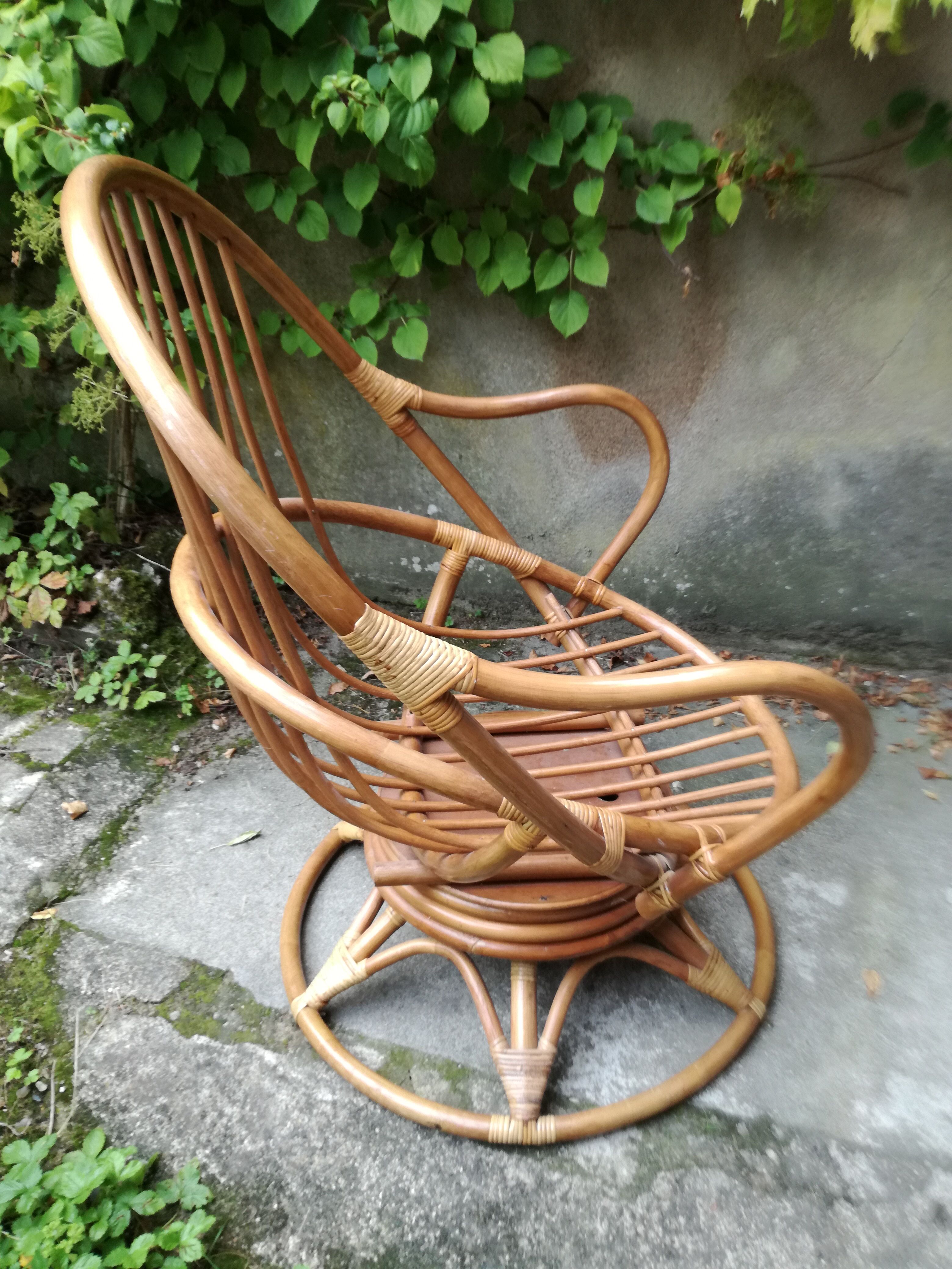 Rattan swivel shell chair