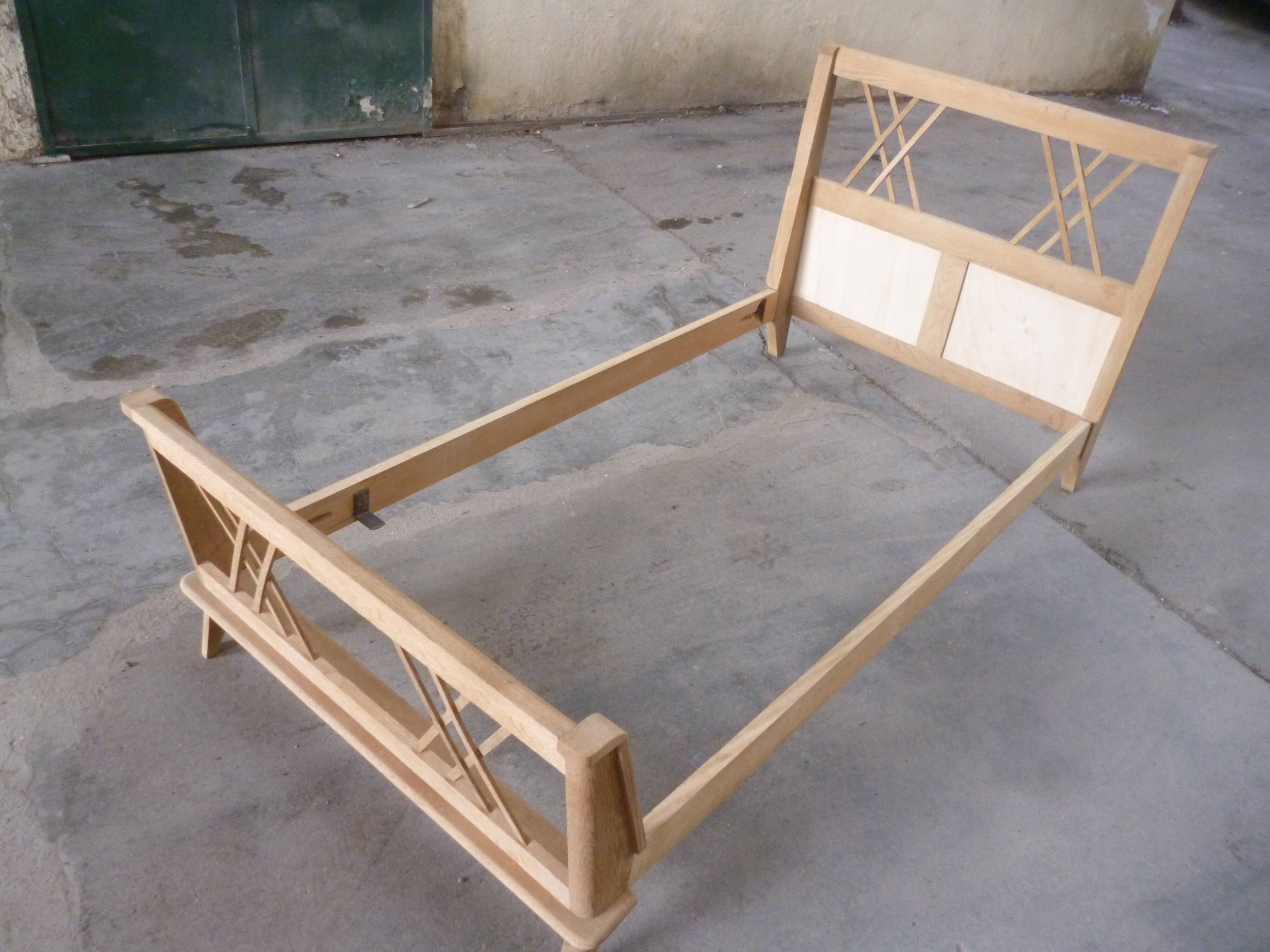 Oak bed from the 70s