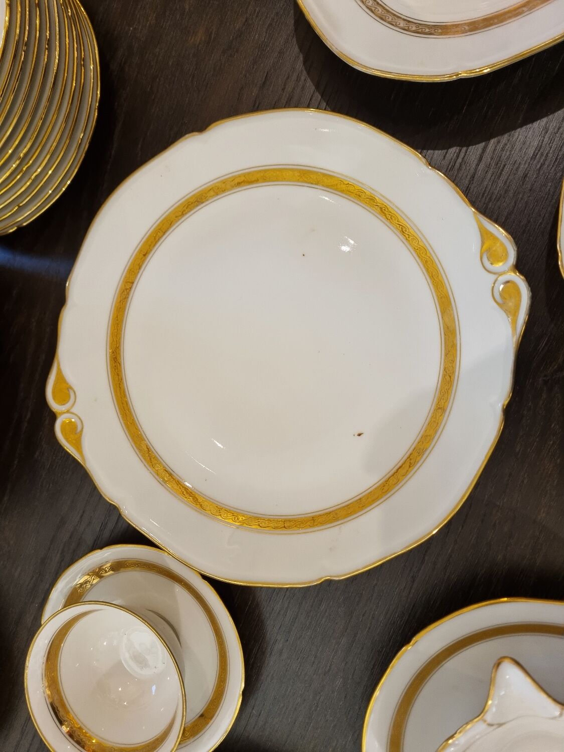 UM Limoges table service, Art Deco gold thread porcelain 80 pieces