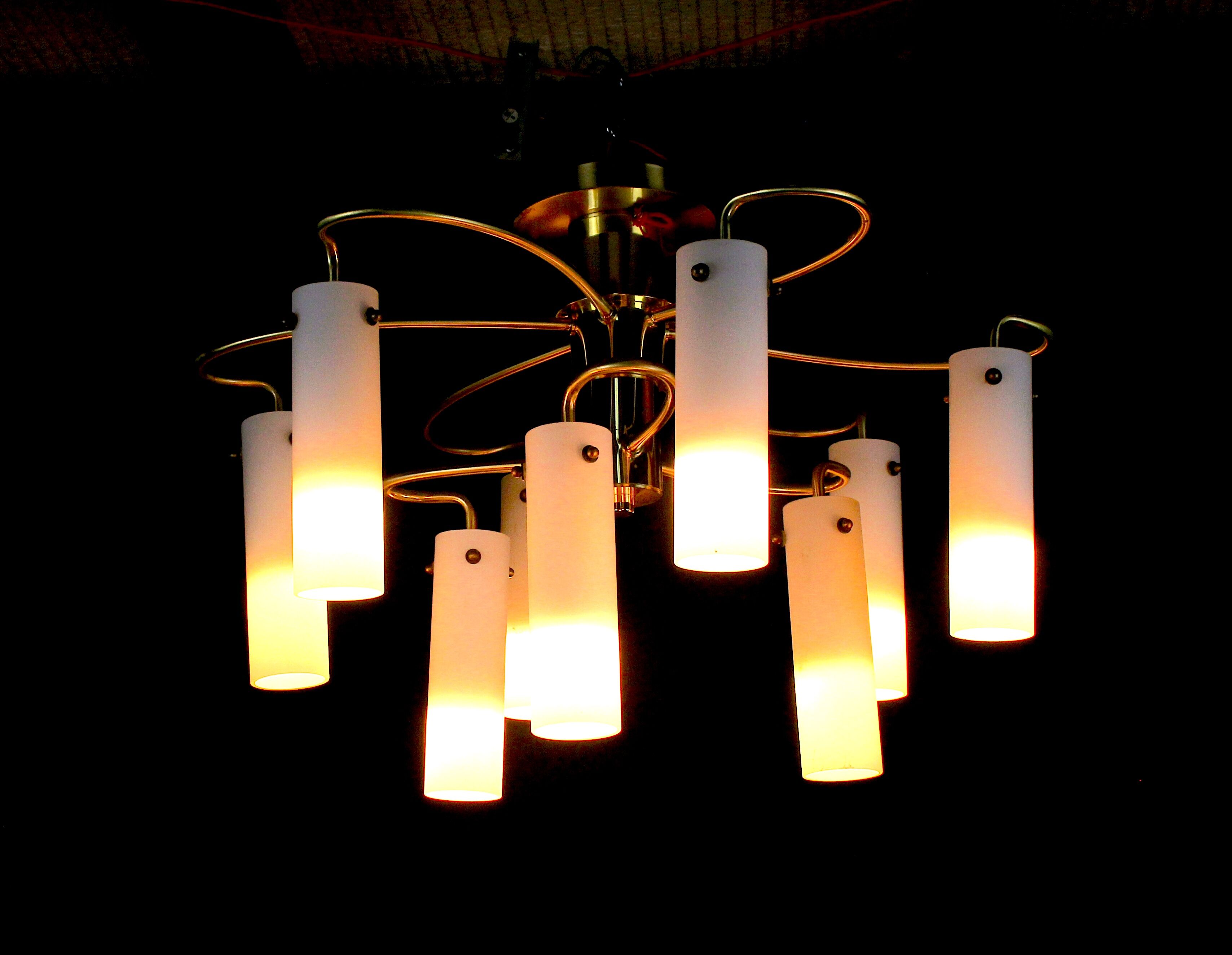 Suspension laiton et verre Opaline, de chez "Hillebrand", 1960