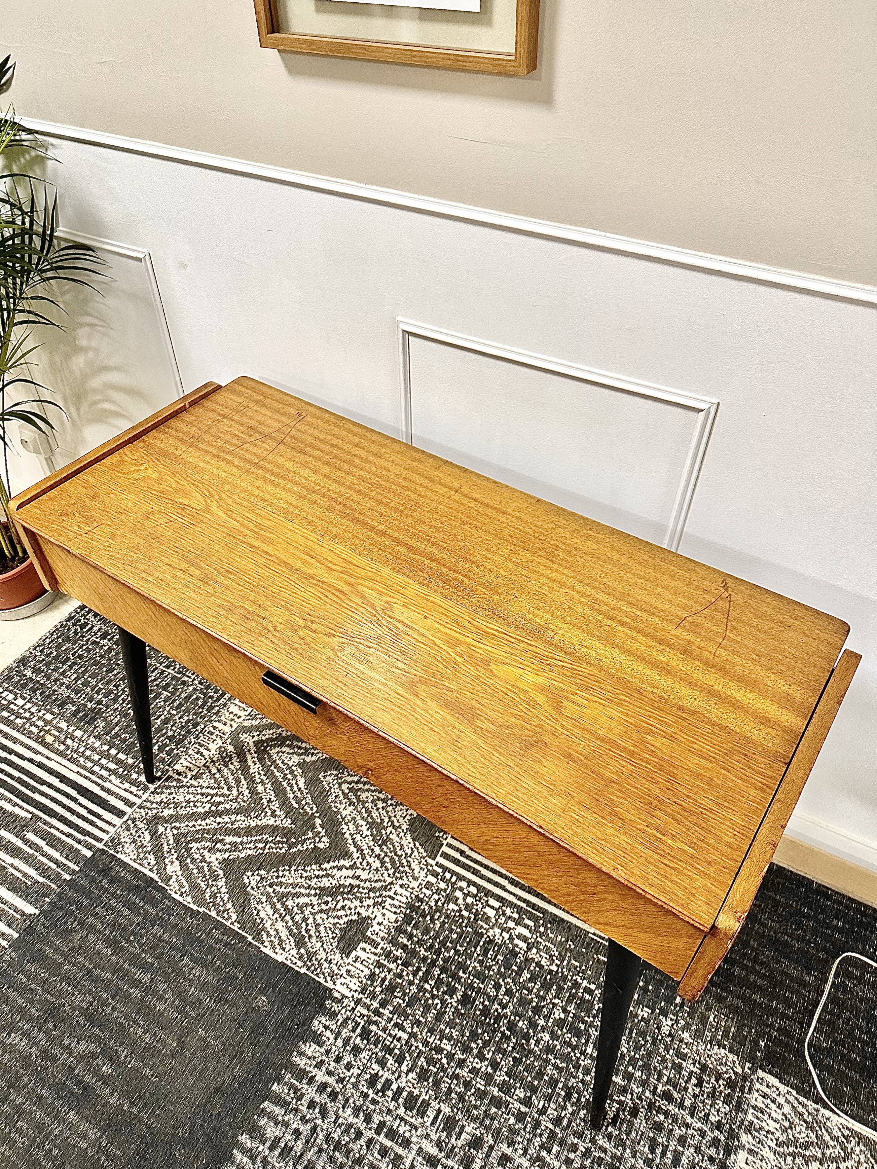 Scandinavian console