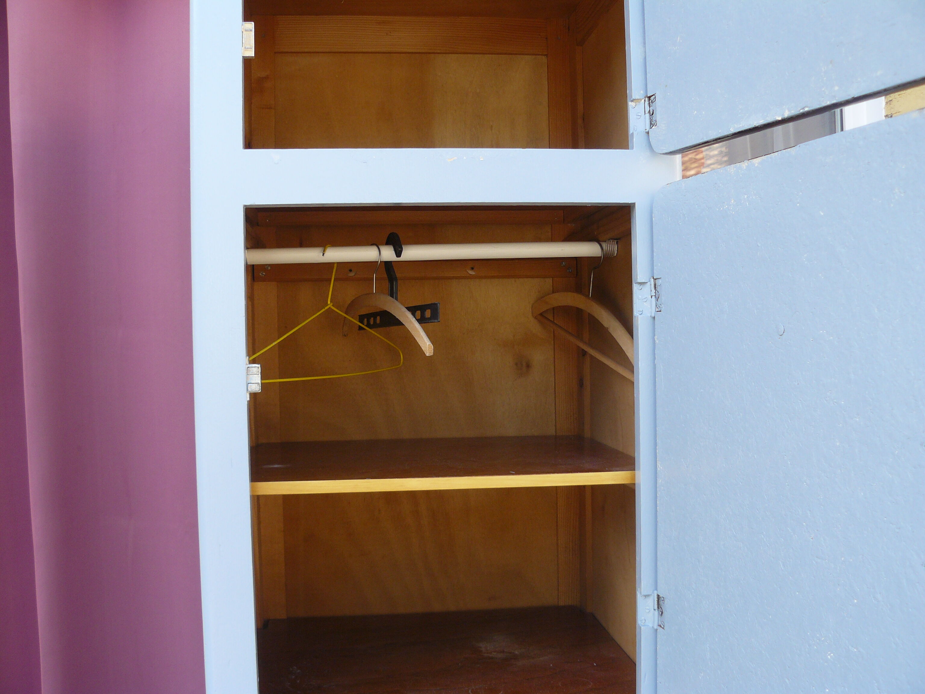 Wardrobe one door