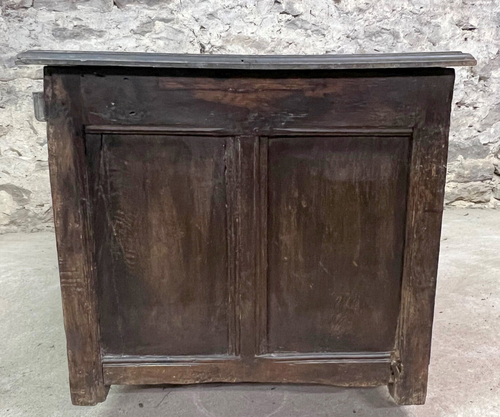Chest Louis XIV era solid oak circa 1680-1700 (B)