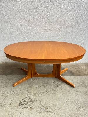 Baumann Oval Table