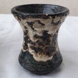 2 stoneware vases