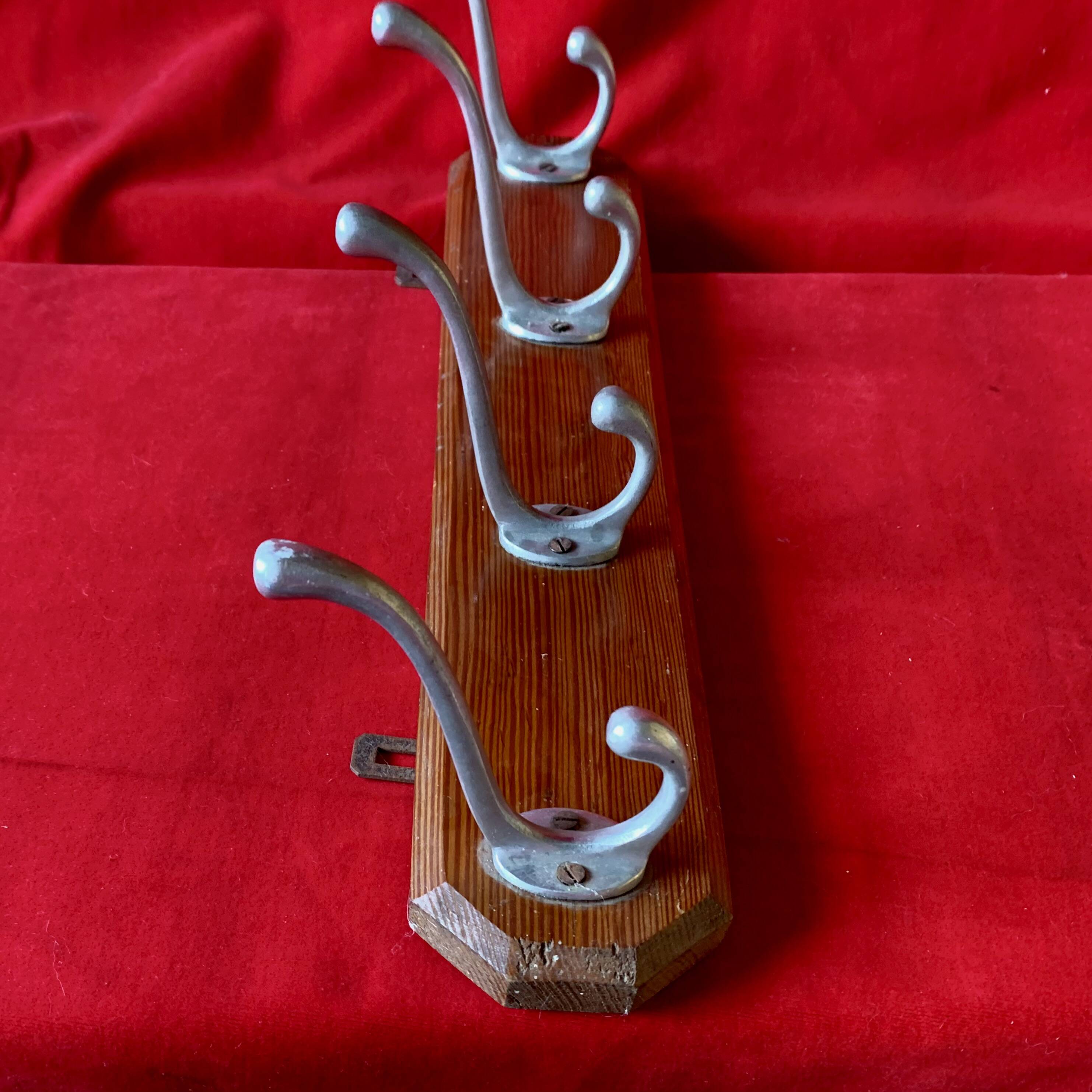 Vintage wooden wall coat rack - 4 hooks