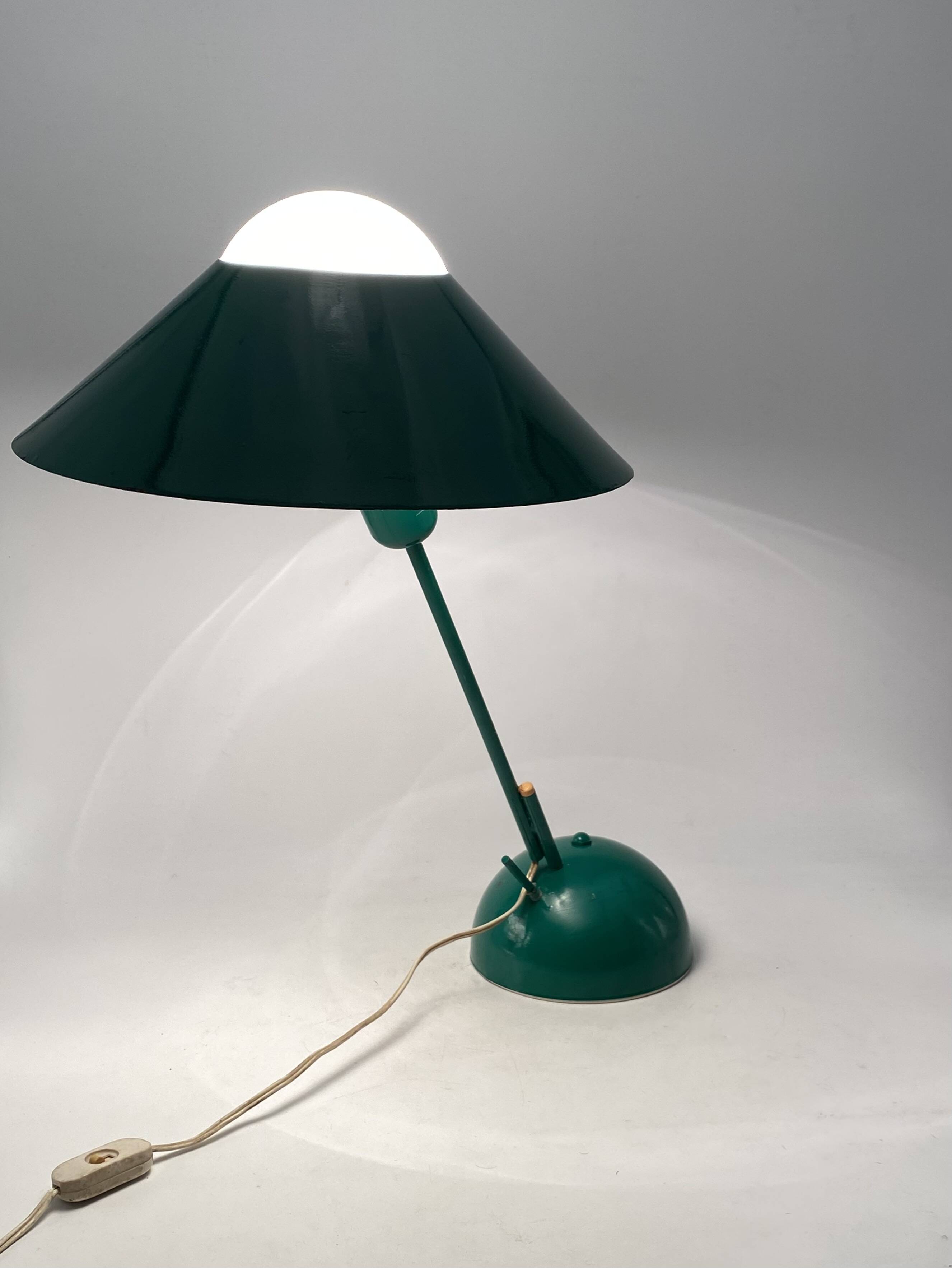 Space Age green table lamp, Italy 1970s