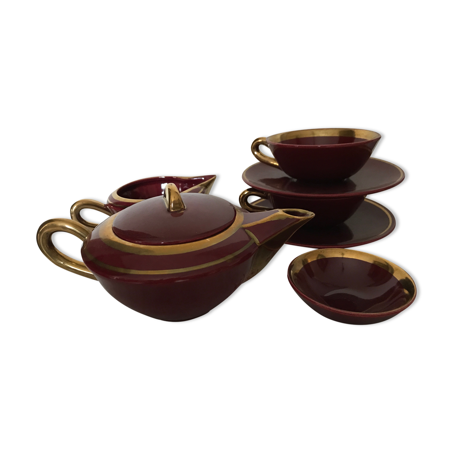 Art Deco head-to-head