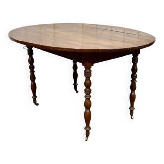 19th century Louis Philippe table in cherry wood