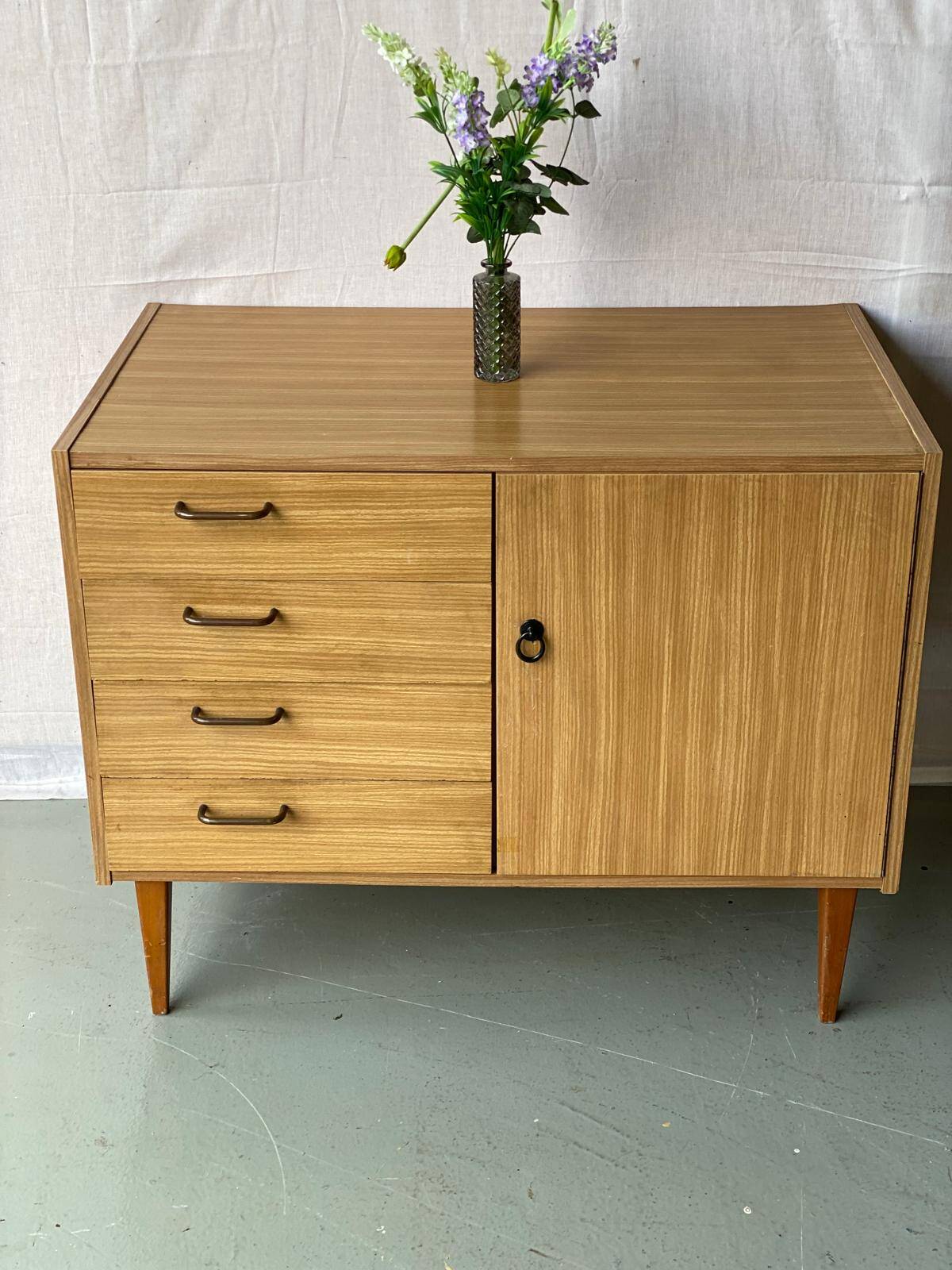 Vintage Mobel chest of drawers sideboard in wood and formica 1960 with 4 drawers