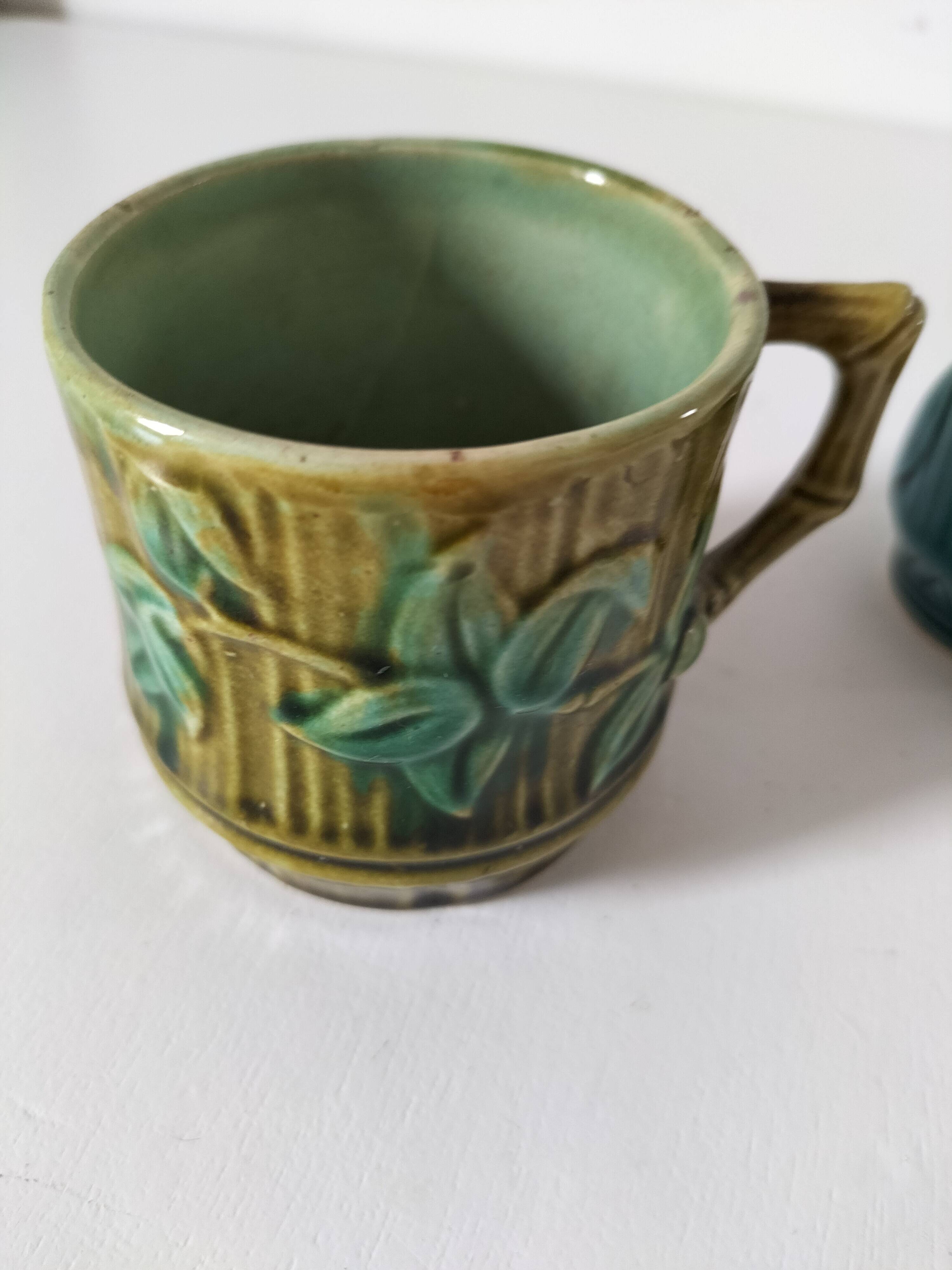 Vintage barbotine cup duo