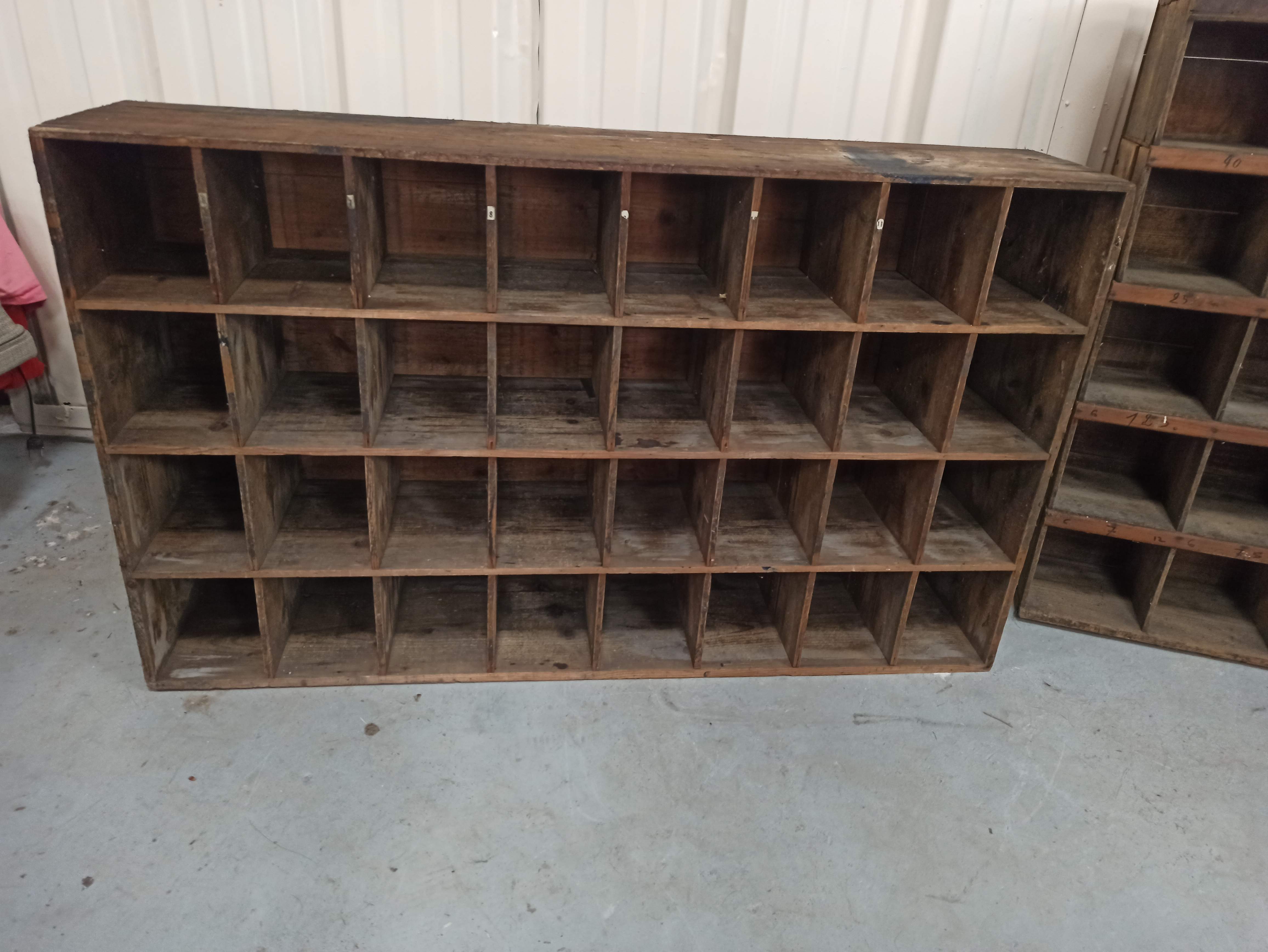 Duo of trade furniture sorting of the post shelf storage