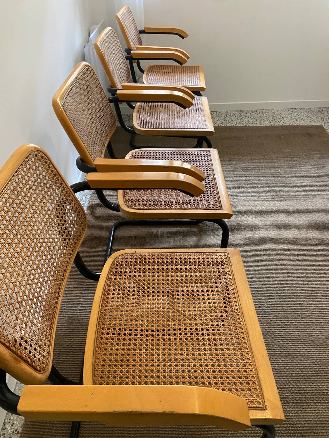 Fauteuils f62 Cesca par Marcel Breuer