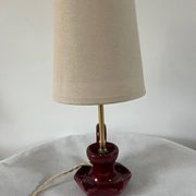 Burgundy porcelain lamp
